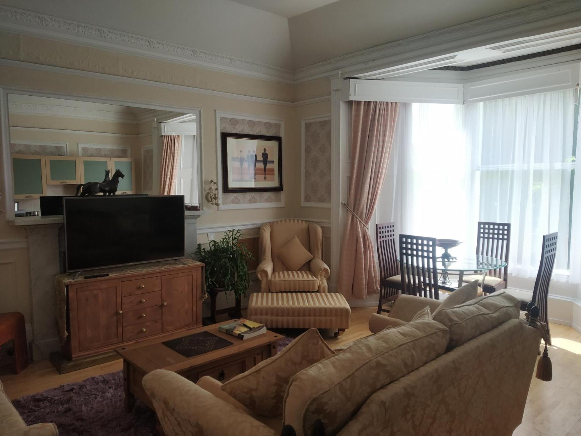 Busby Apartments グラスゴー 部屋 写真